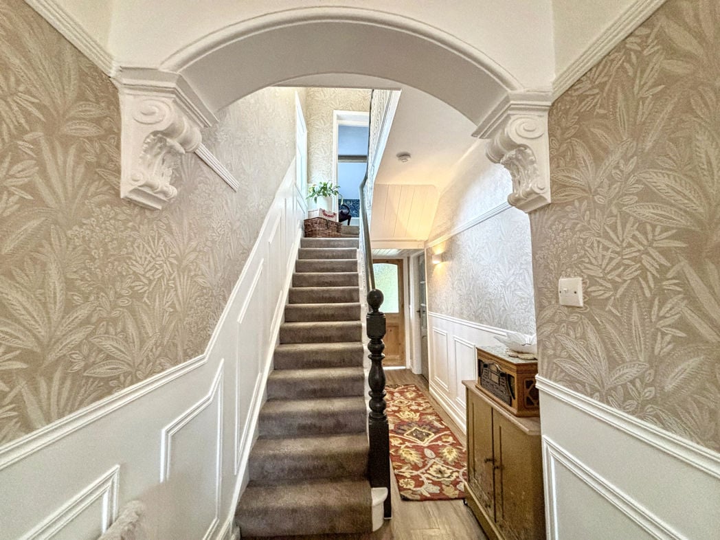 Property image 3 of 34
