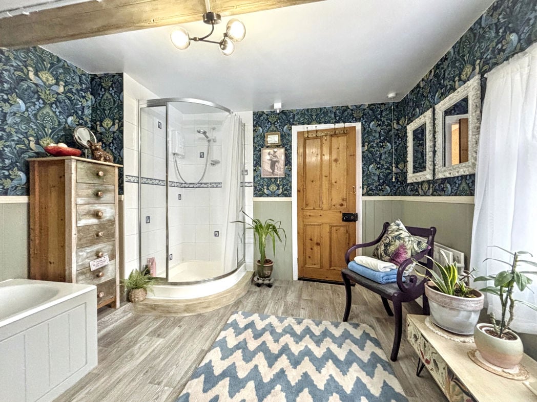 Property image 21 of 34