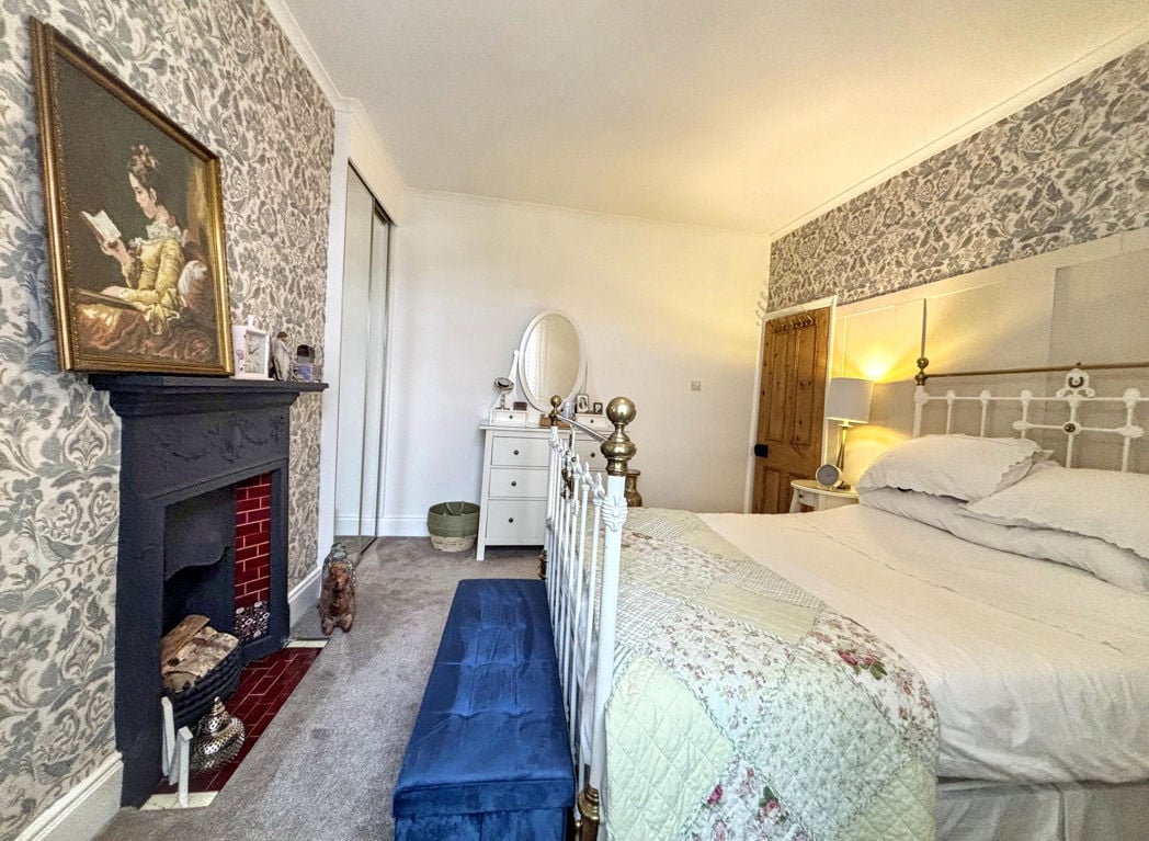 Property image 23 of 34