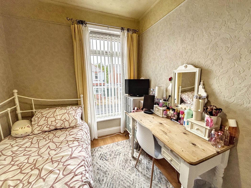 Property image 27 of 34