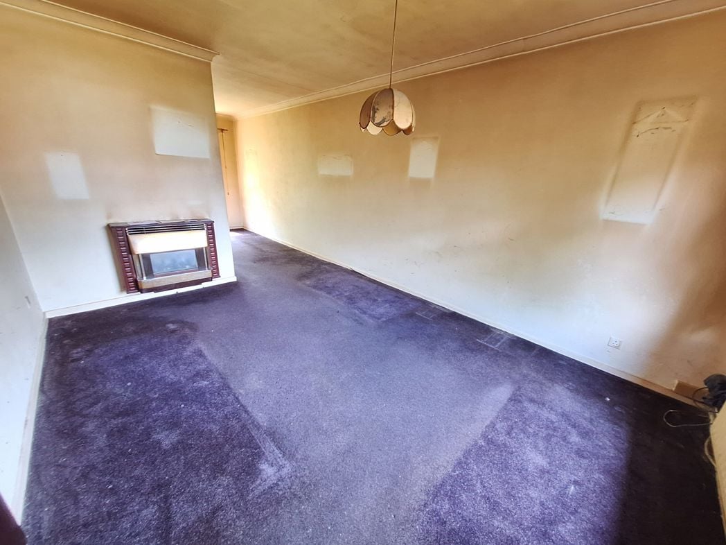 Property image 2 of 9