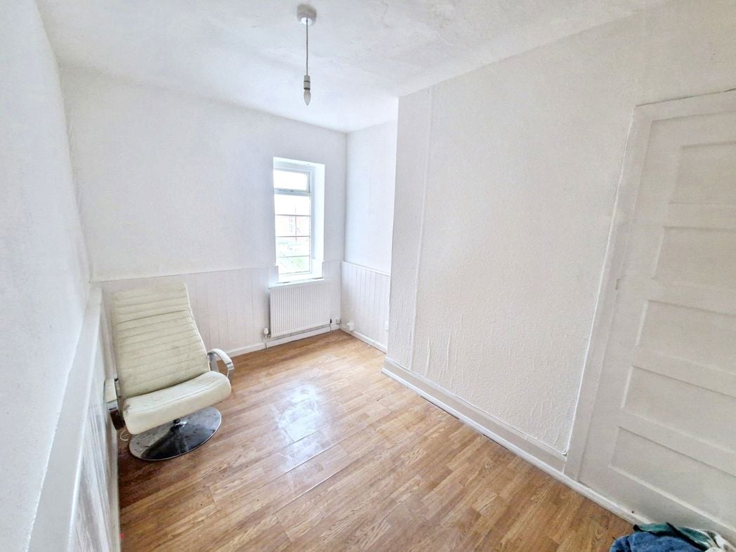 Property image 7 of 7