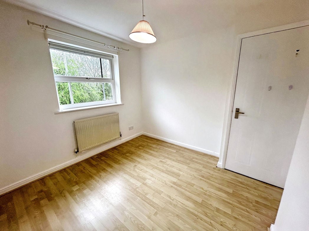 Property image 10 of 13