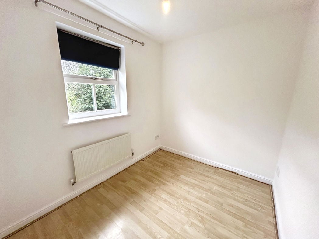 Property image 11 of 13