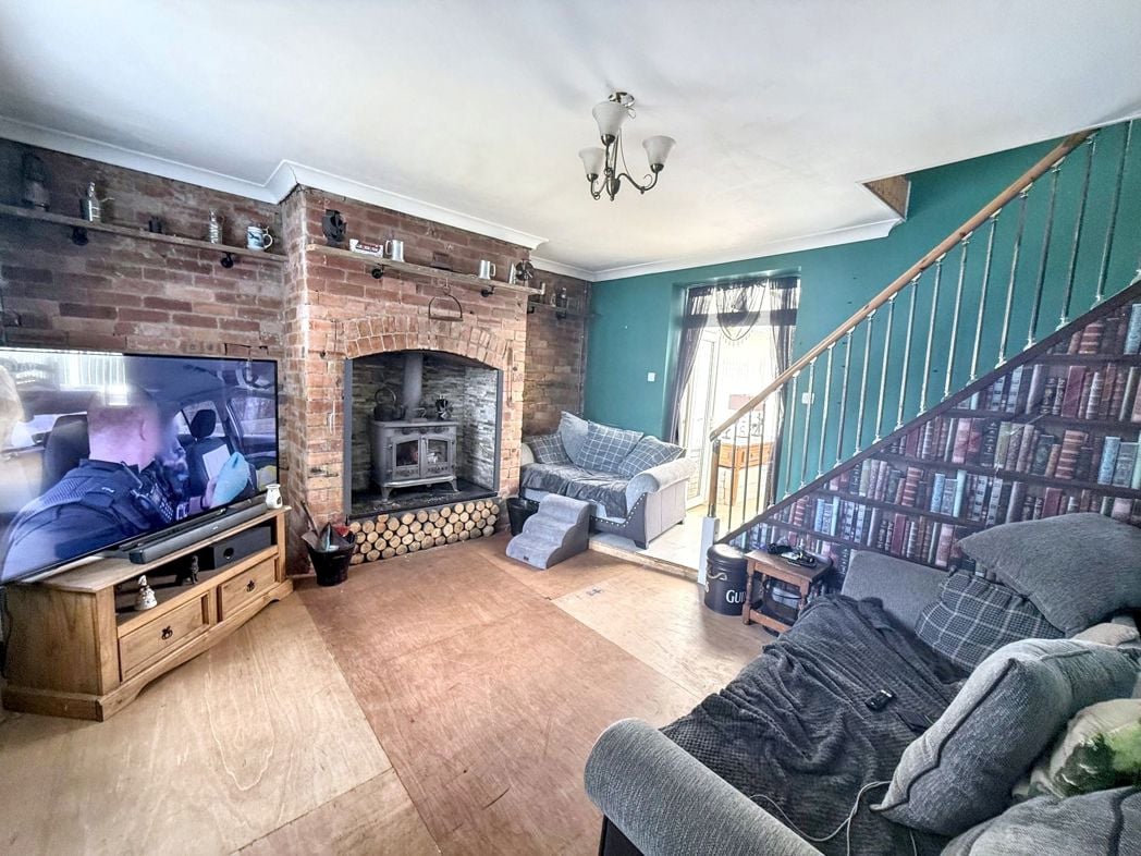 Property image 2 of 15