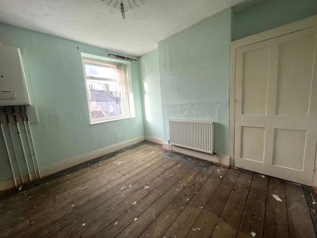 Property image 6 of 7
