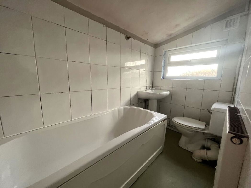 Property image 5 of 7
