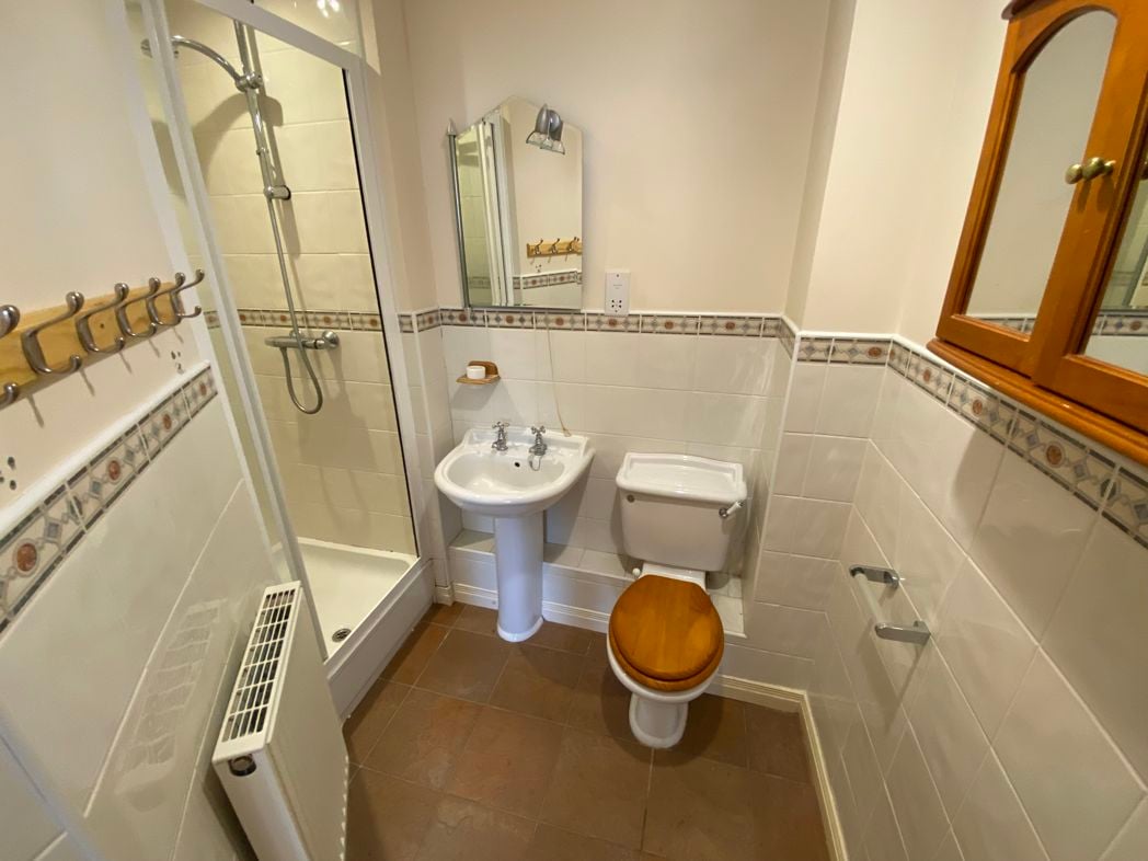 Property image 6 of 12