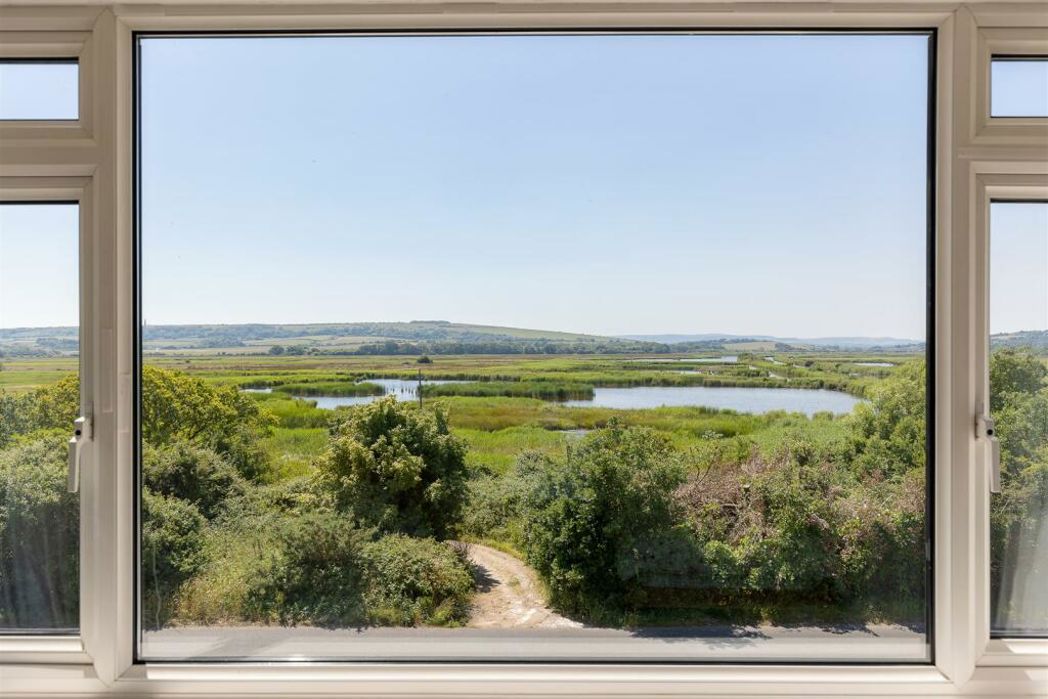 Property image 13 of 34