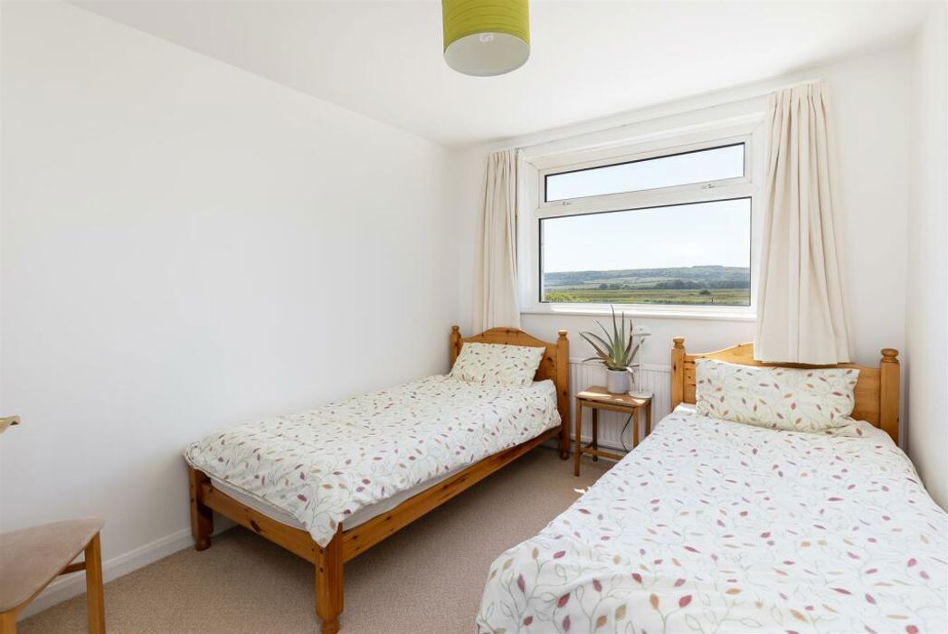 Property image 18 of 34