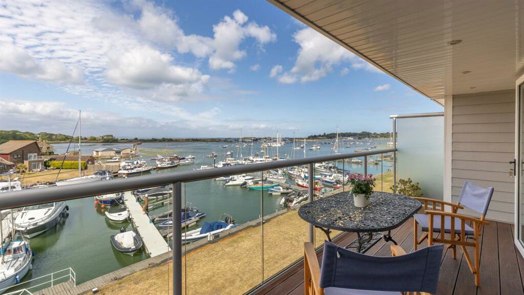 Property image 20 of 34