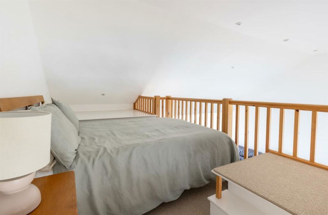 Property image 23 of 34