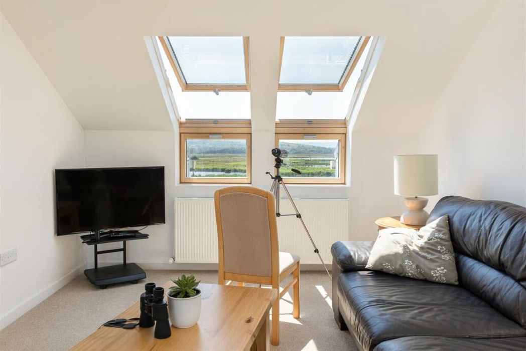 Property image 24 of 34