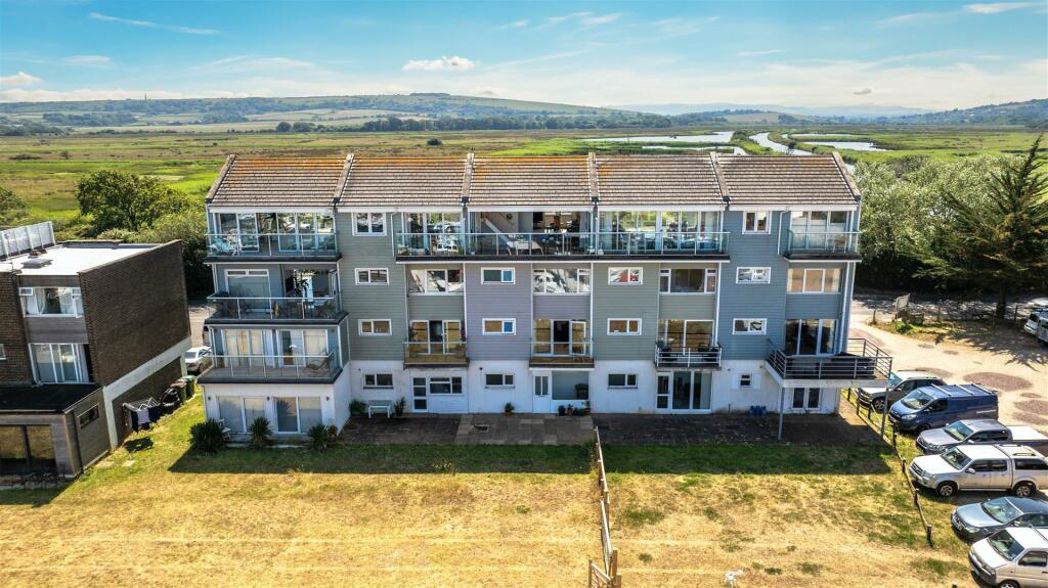 Property image 33 of 34