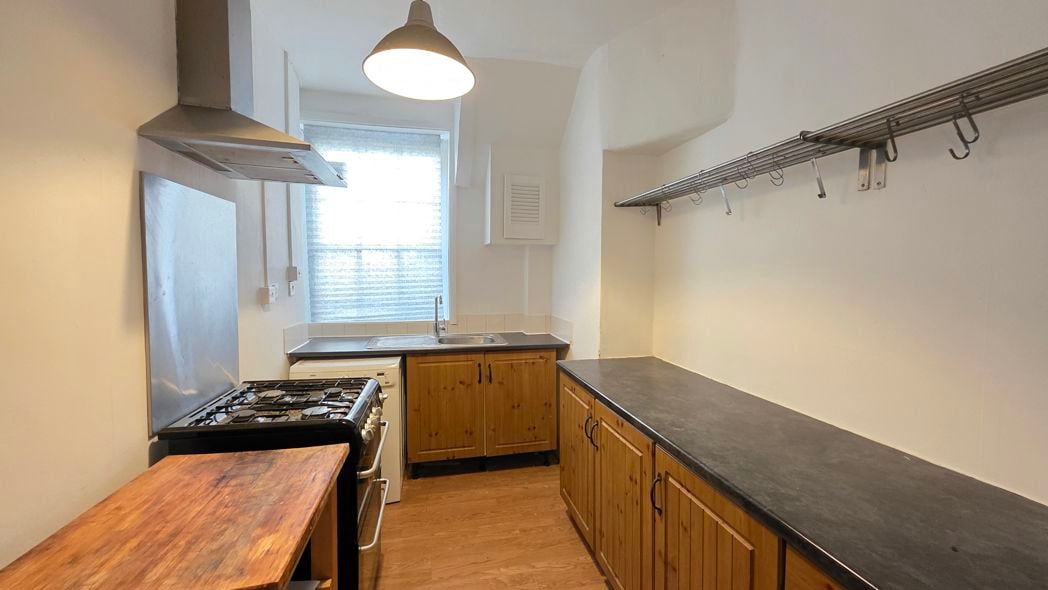 Flat 56 Enfield Cloisters, London, N1 6LD