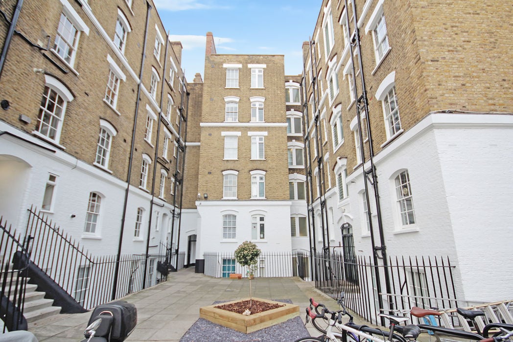Flat 56 Enfield Cloisters, London, N1 6LD