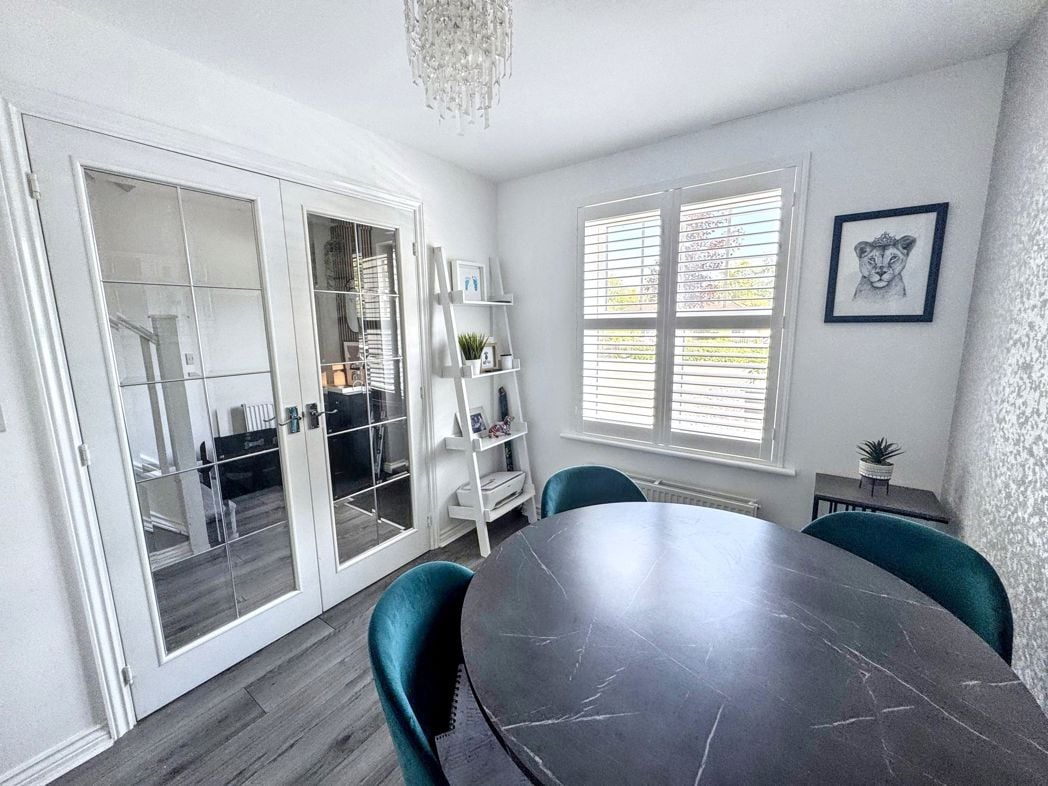 Property image 10 of 26