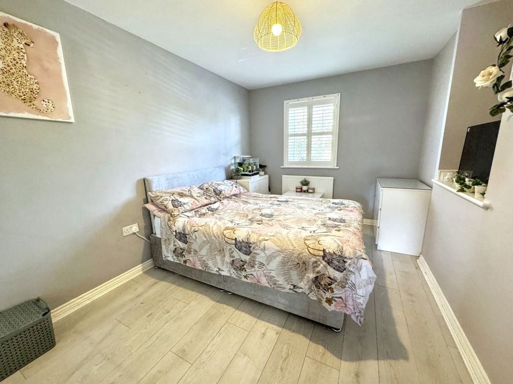 Property image 16 of 26