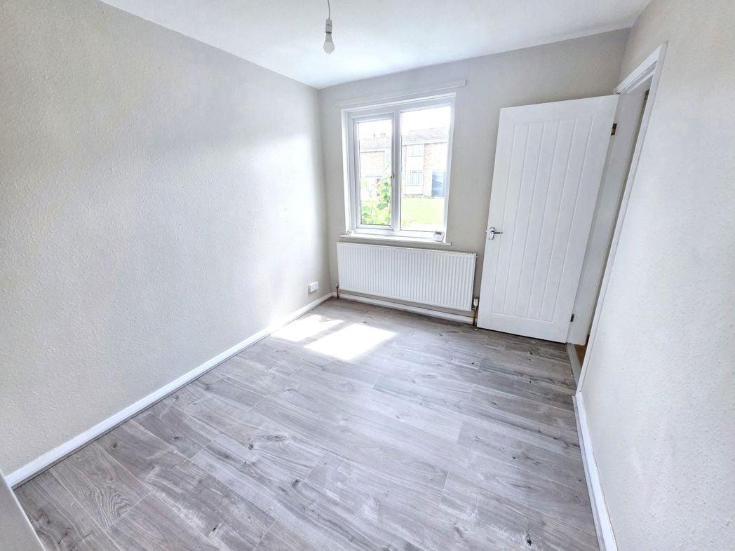 Property image 5 of 11