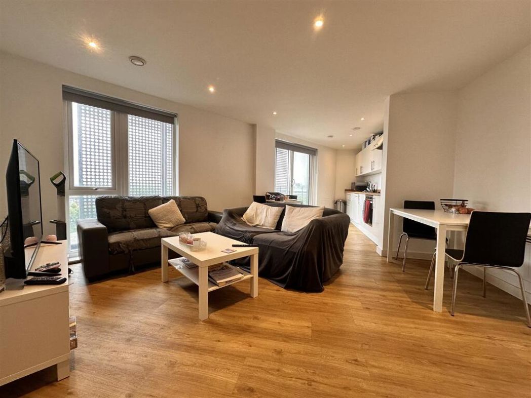 Property image 2 of 15