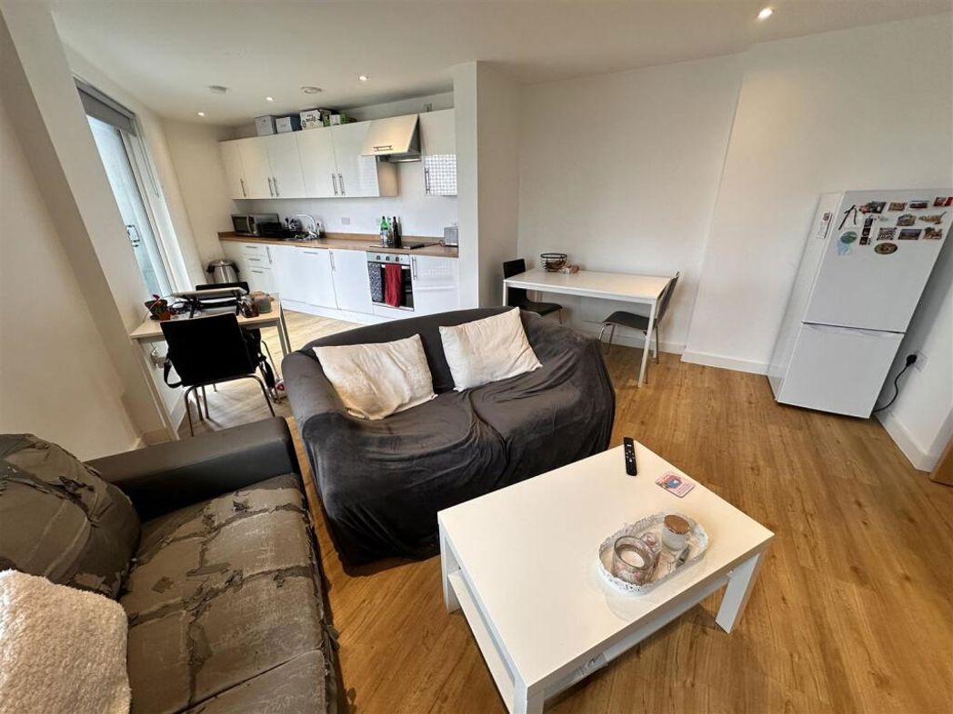 Property image 5 of 15