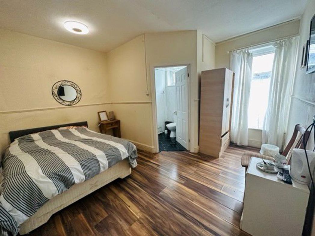 Property image 10 of 55