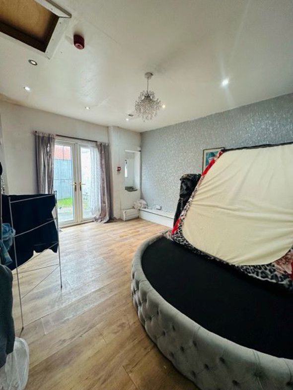 Property image 12 of 55