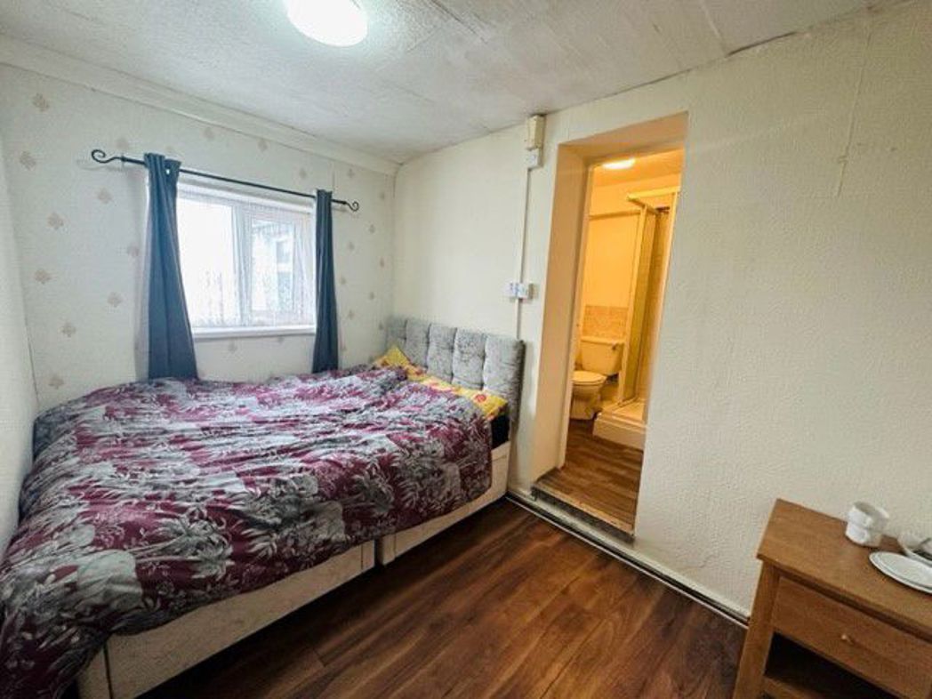 Property image 25 of 55