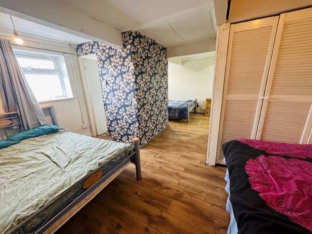 Property image 32 of 55