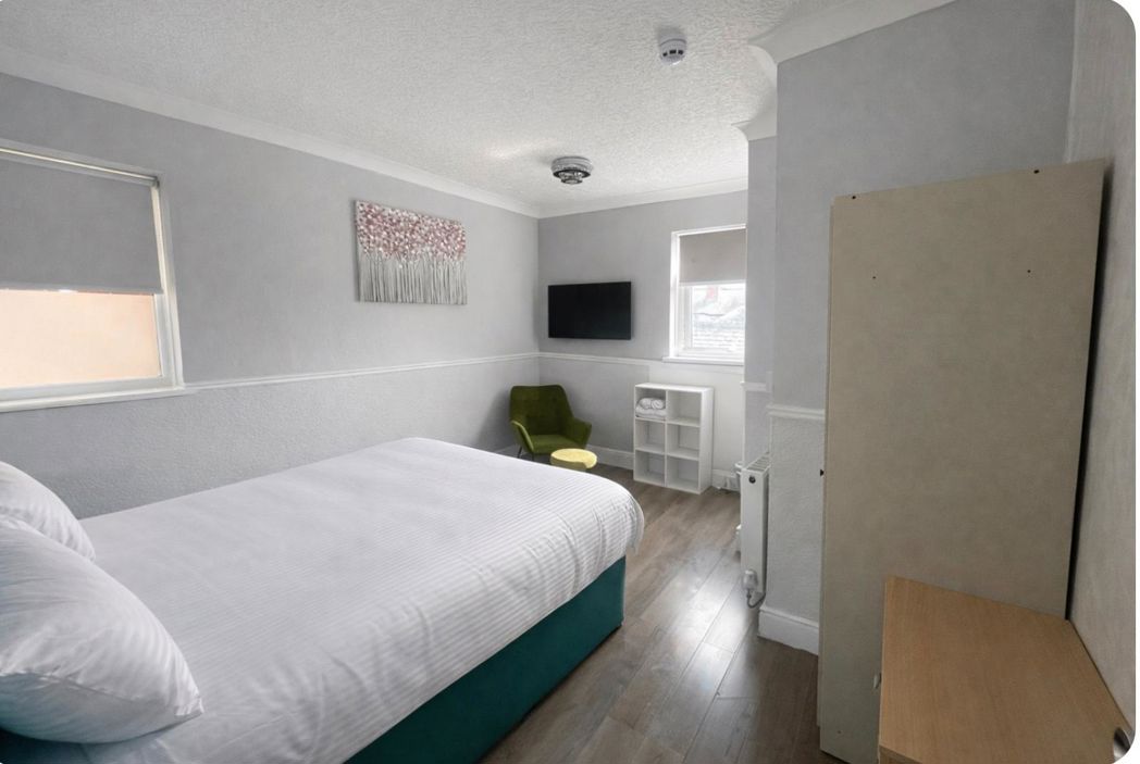 Property image 18 of 24
