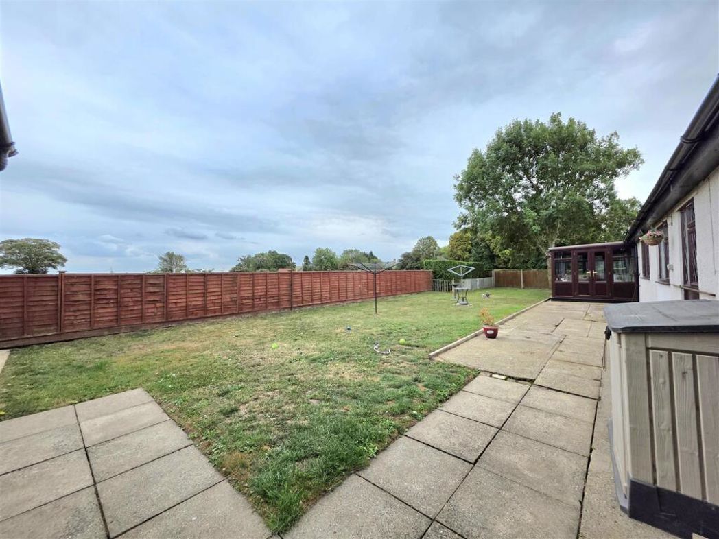 Property image 24 of 33