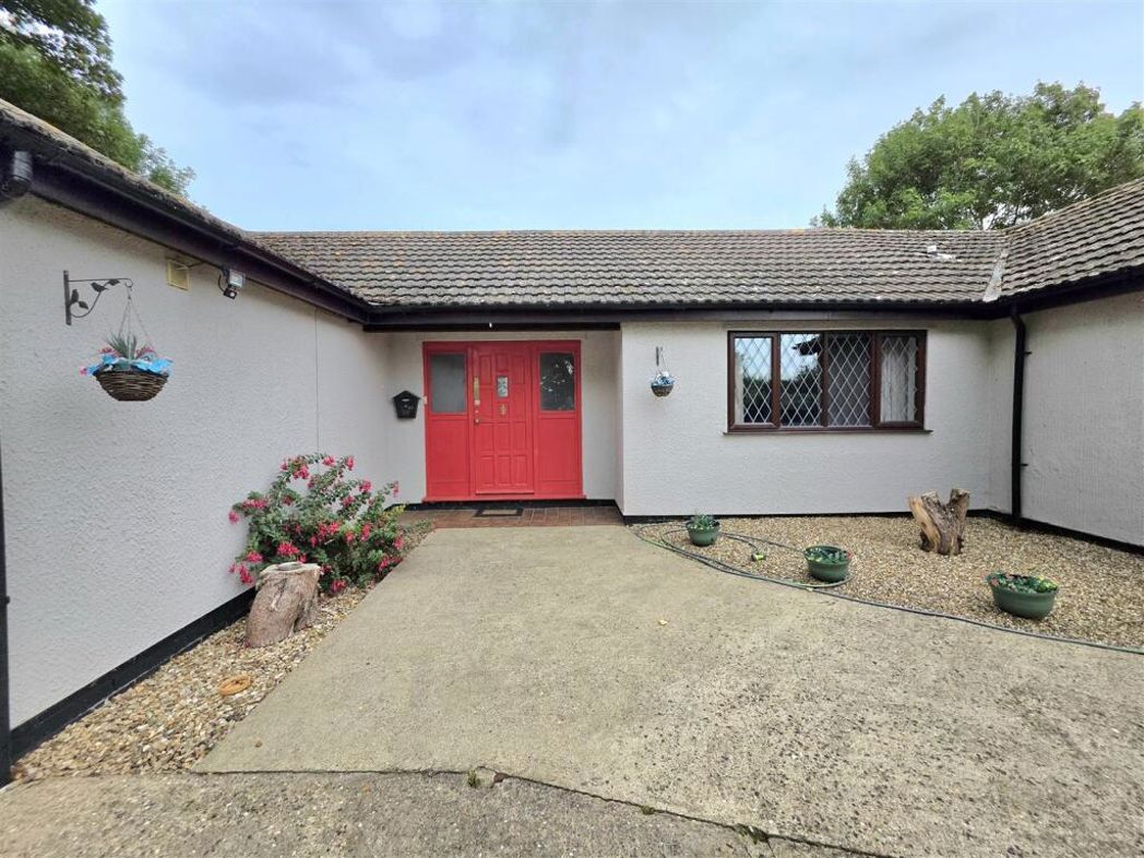 Property image 26 of 33