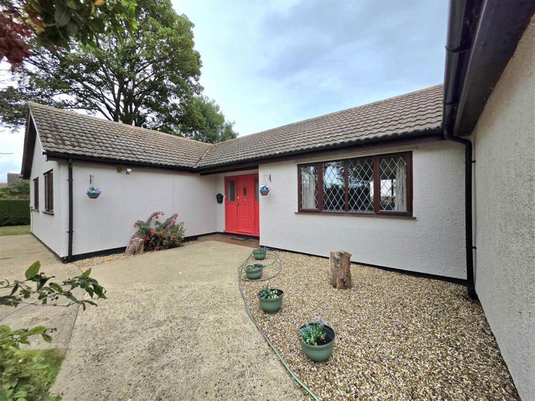Property image 28 of 33