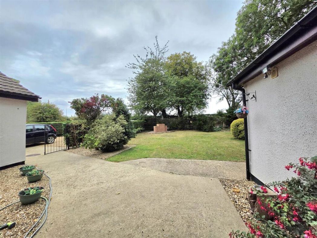 Property image 30 of 33