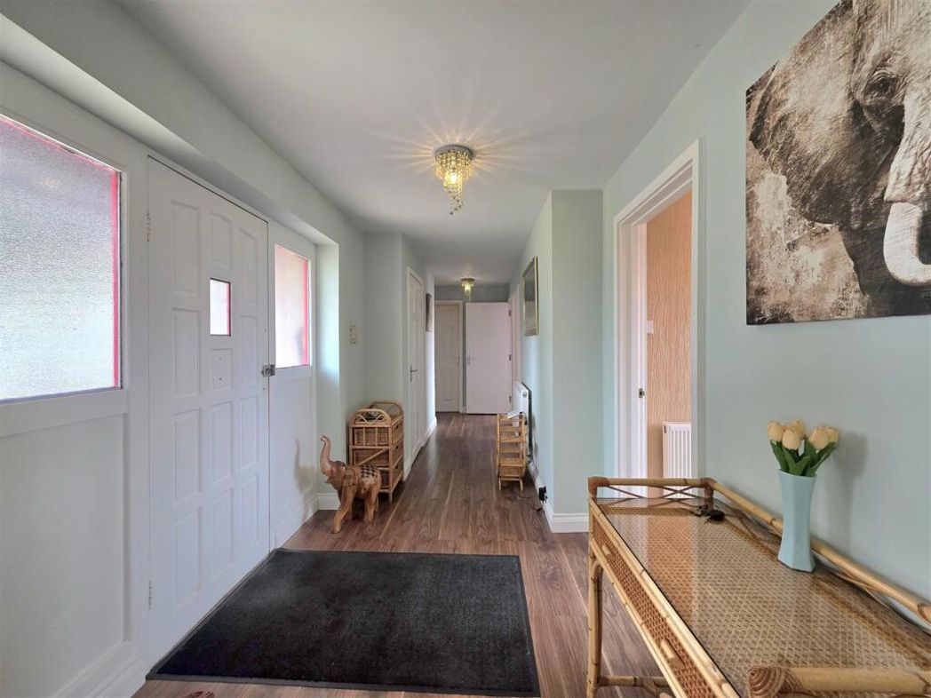 Property image 6 of 33