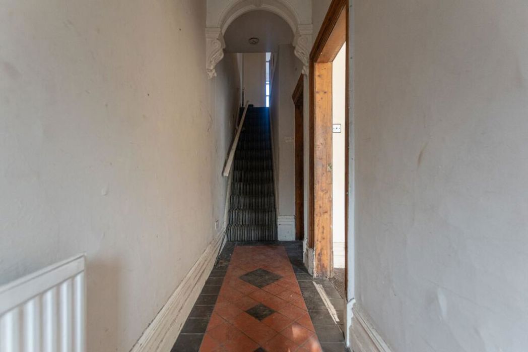 Property image 4 of 13