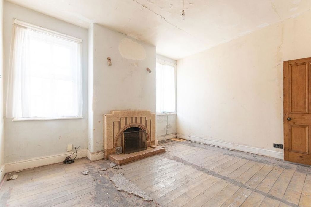 Property image 10 of 13