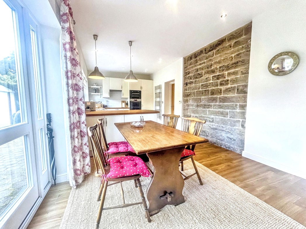 Property image 2 of 23