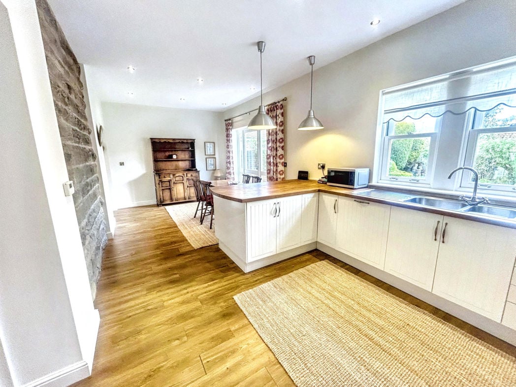 Property image 8 of 23