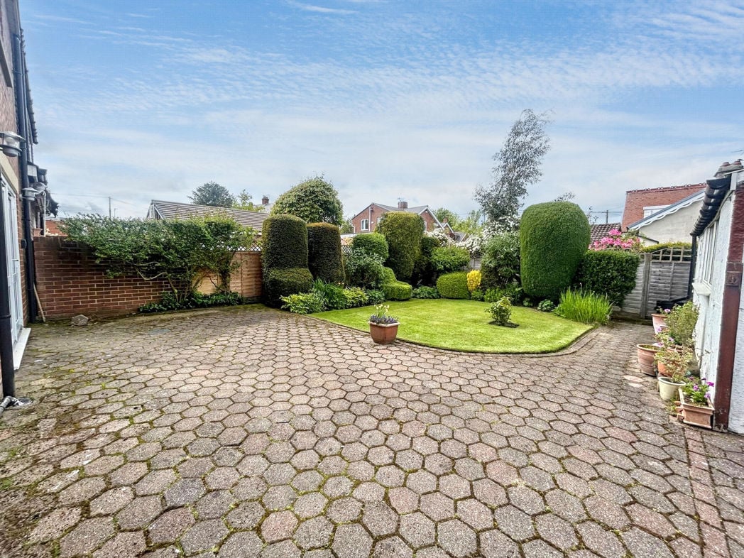 Property image 19 of 23