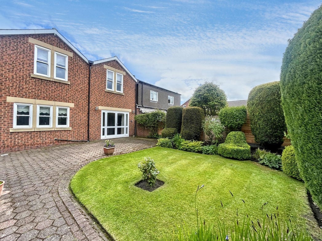 Property image 23 of 23