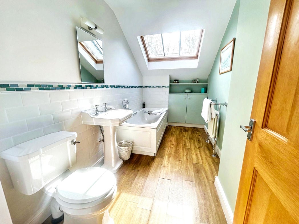 Property image 10 of 23