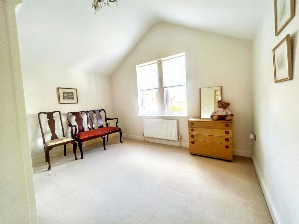 Property image 14 of 23