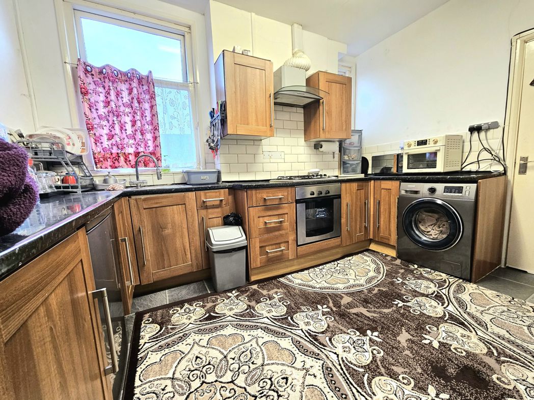Property image 2 of 8