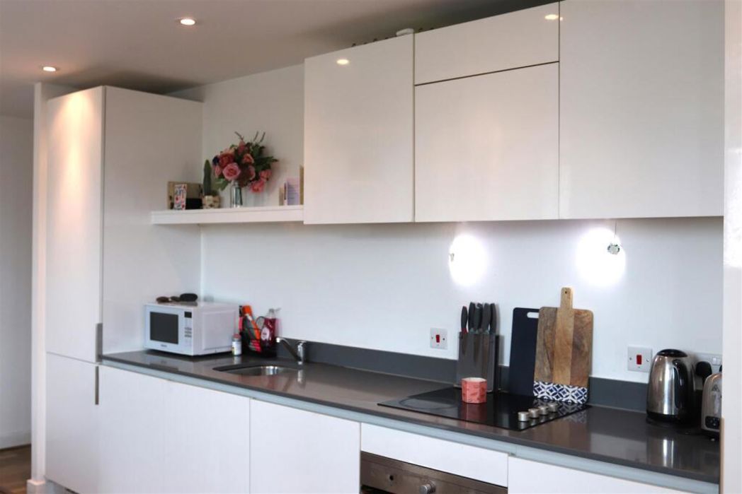 Property image 5 of 14