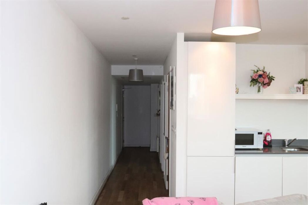 Property image 6 of 14