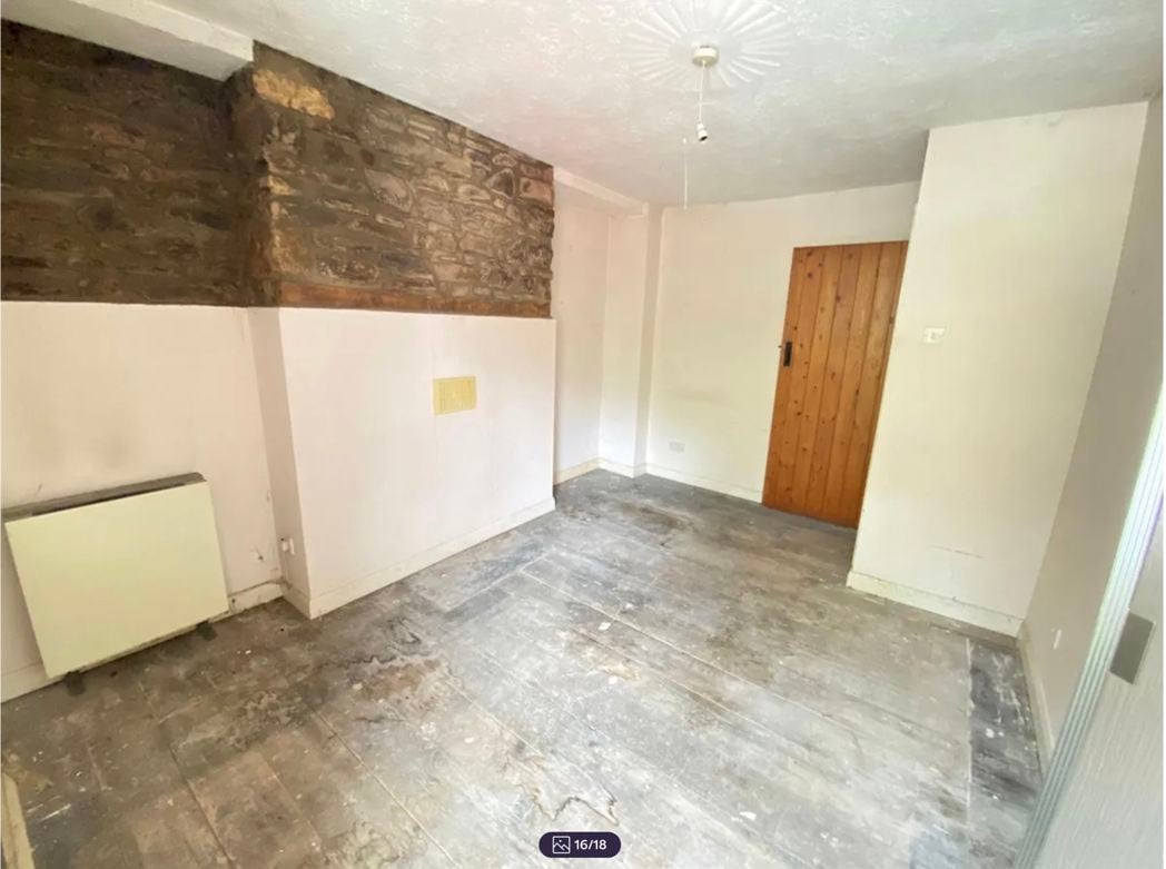 Property image 15 of 17