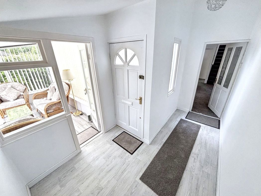 Property image 3 of 33