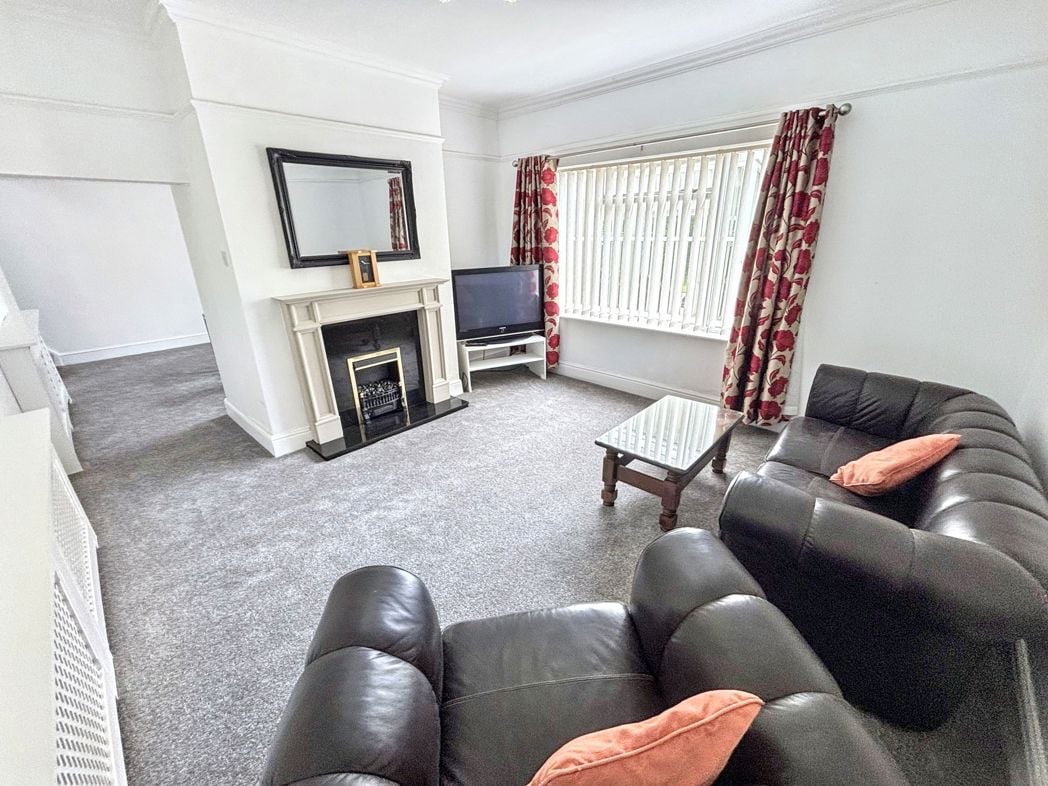 Property image 8 of 33