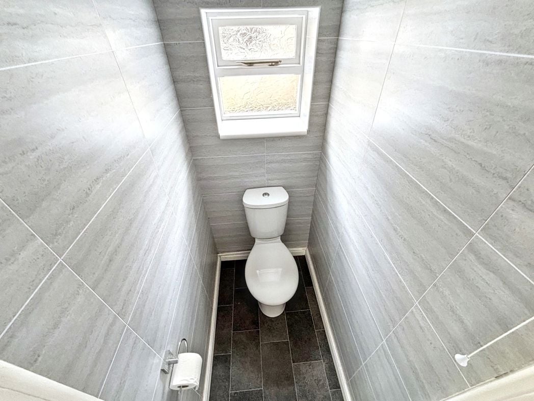 Property image 14 of 33